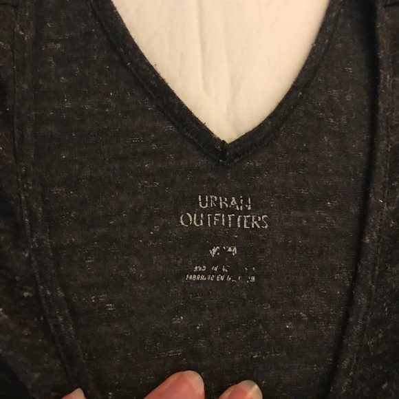 🌼3/$30 Urban Outfitters Heathered V-Neck 3/4 Sleeve - Picture 4 of 4